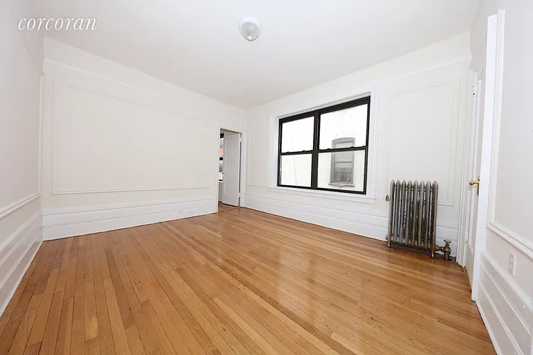 New York City Real Estate | View 30-86 32nd Street, 25 | room 3 | View 4