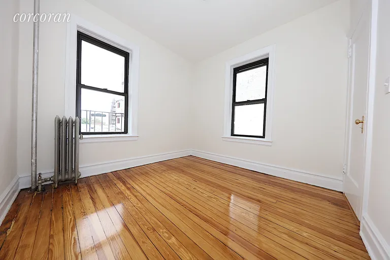 New York City Real Estate | View 30-86 32nd Street, 25 | room 6 | View 7