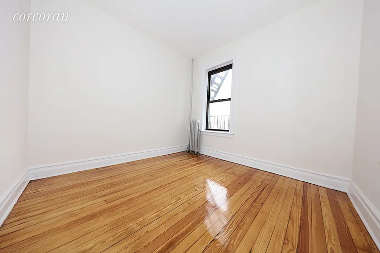 New York City Real Estate | View 30-86 32nd Street, 25 | room 7 | View 8