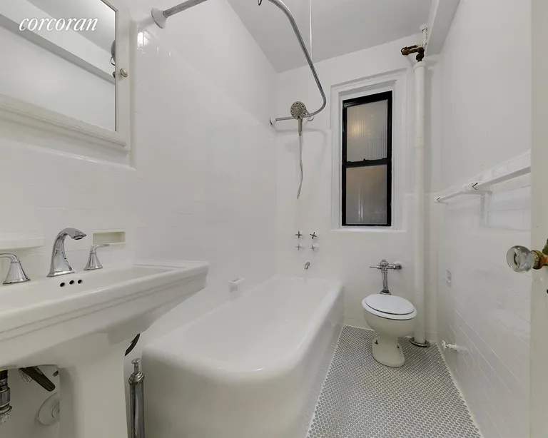 New York City Real Estate | View 467 Central Park West, 7G | Bathroom | View 8