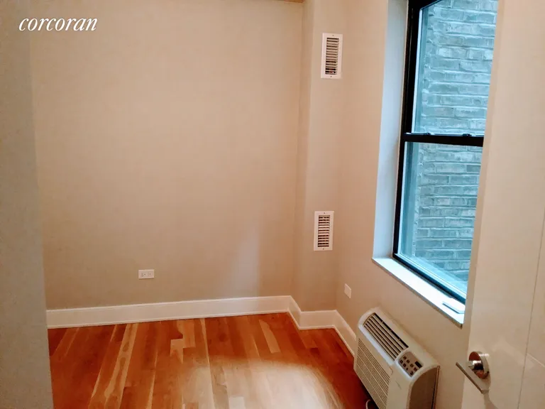 New York City Real Estate | View 308 West 30th Street, 5A | room 3 | View 4