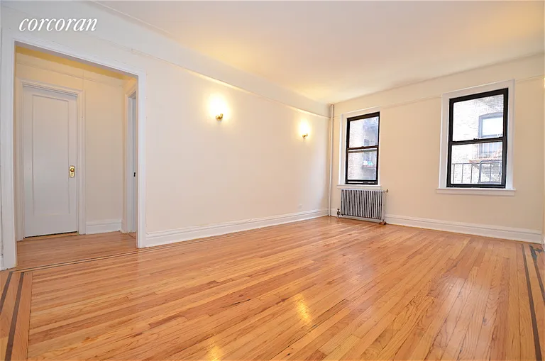 New York City Real Estate | View 25-90 35th Street, 3L | 1 Bed, 1 Bath | View 1