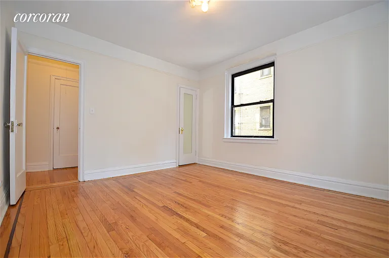 New York City Real Estate | View 25-90 35th Street, 3L | room 3 | View 4