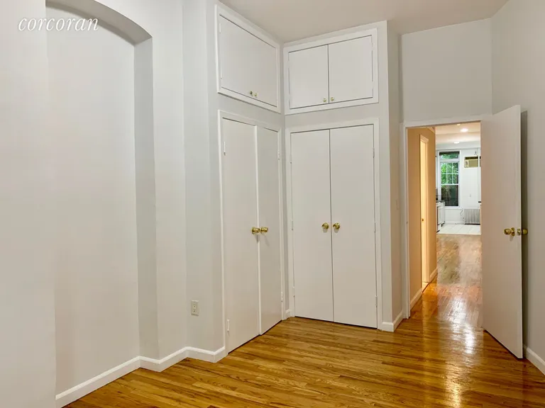 New York City Real Estate | View 112 Bedford Avenue, 1L | room 4 | View 5