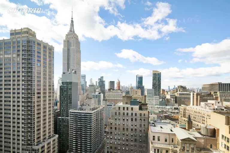 New York City Real Estate | View 100 West 39th Street, PHE | room 3 | View 4