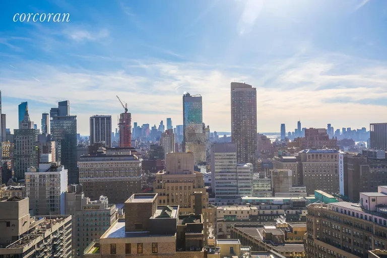 New York City Real Estate | View 100 West 39th Street, PHE | room 4 | View 5