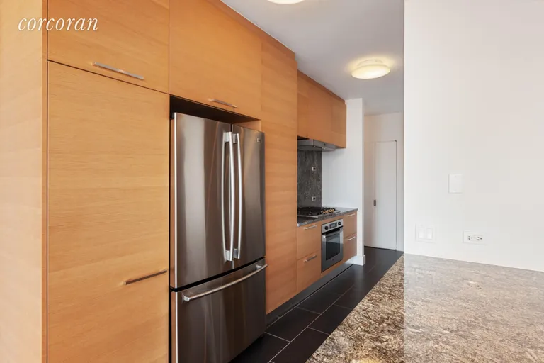 New York City Real Estate | View 170 East 87th Street, W17D | room 2 | View 3