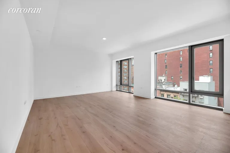New York City Real Estate | View 200 East 21st Street, 7A | room 3 | View 4