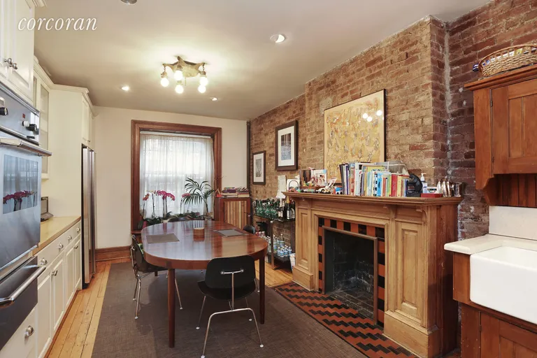 New York City Real Estate | View 157 West 82nd Street, 1 | Eat in kitchen | View 3
