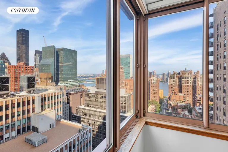 New York City Real Estate | View 235 East 40th Street, 30G | room 1 | View 2