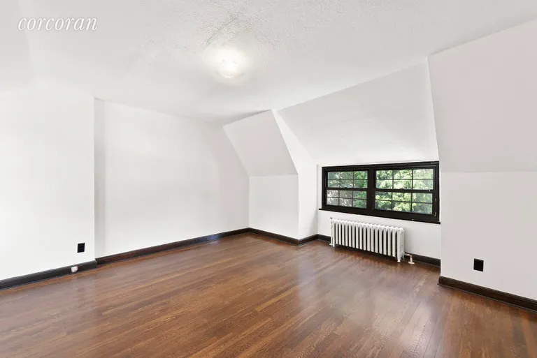 New York City Real Estate | View 38-12 213th Street, 8 | 6 | View 4