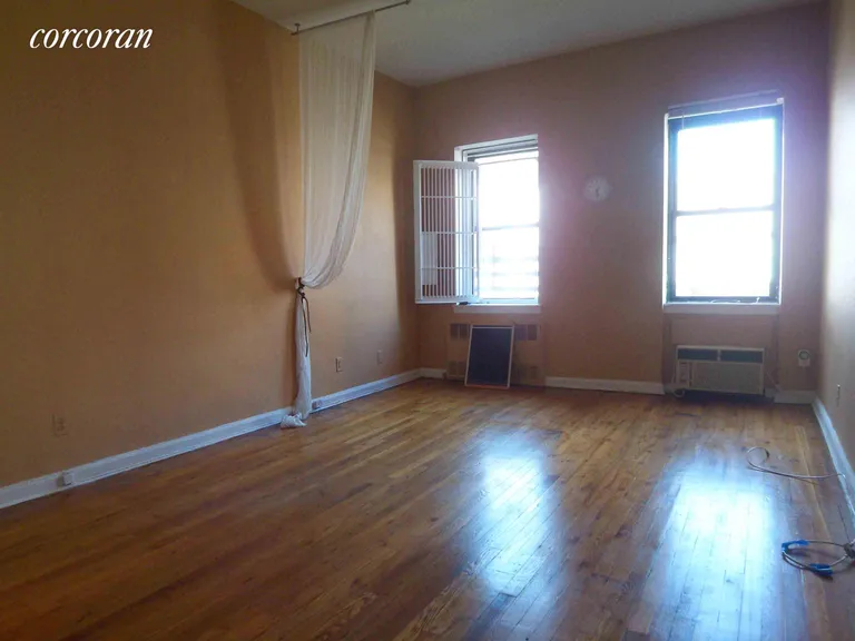 New York City Real Estate | View 416 East 83rd Street, D5 | room 1 | View 2