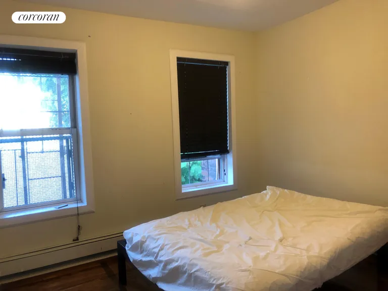 New York City Real Estate | View 16 Herkimer Court, 1 | room 4 | View 5