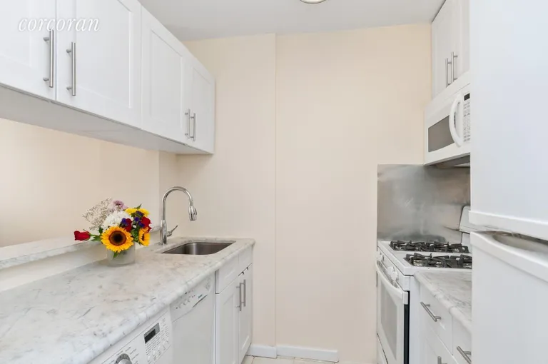 New York City Real Estate | View 215 West 95th Street, 4F | Kitchen | View 3