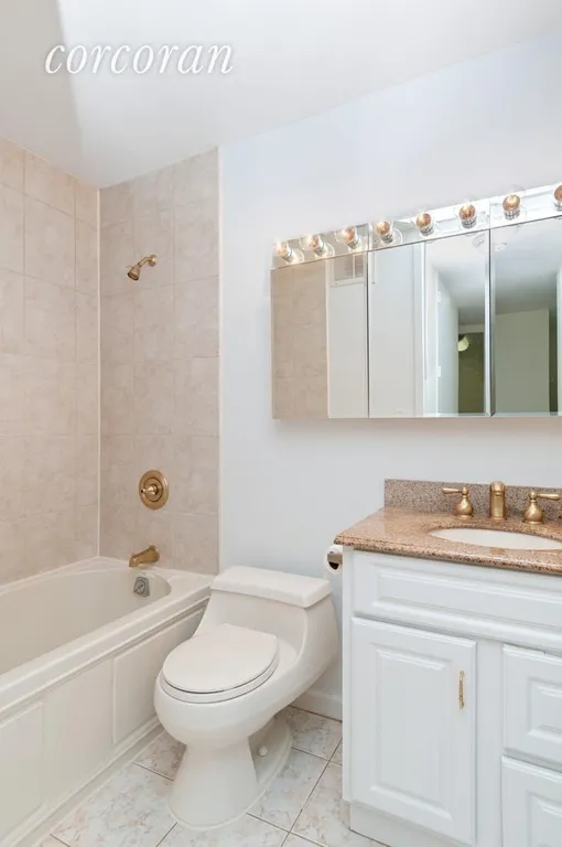 New York City Real Estate | View 215 West 95th Street, 4F | Bathroom | View 4
