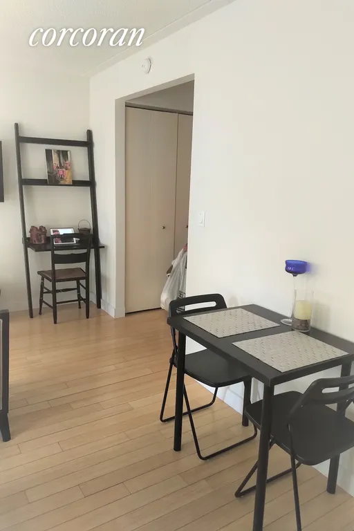 New York City Real Estate | View 516 West 47th Street, N4K | Place to dine and work | View 4