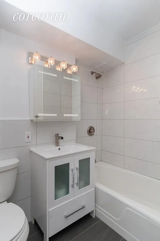 New York City Real Estate | View 340 East 64th Street, 18L | 2nd Bathroom | View 6