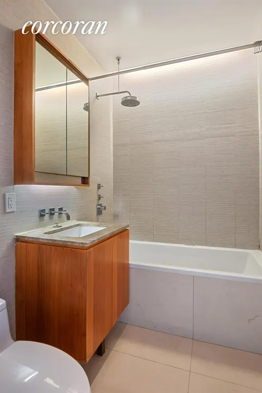 New York City Real Estate | View 555 West 59th Street, 9C | Bathroom | View 6