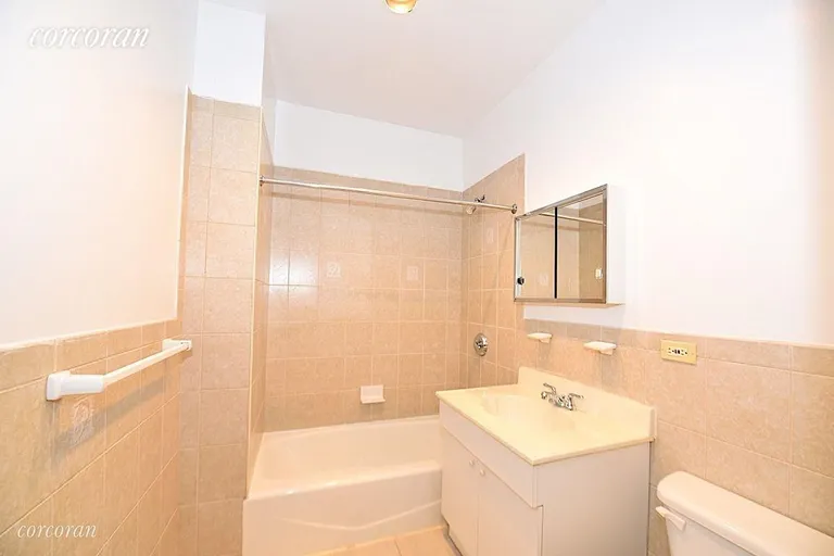 New York City Real Estate | View 45-02 Ditmars Boulevard, 427 | room 8 | View 9