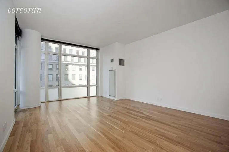 New York City Real Estate | View 325 Fifth Avenue, 15A | room 1 | View 2