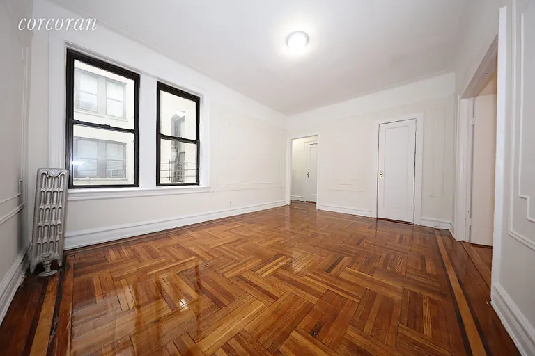 New York City Real Estate | View 31-50 33rd Street, 7A | room 2 | View 3