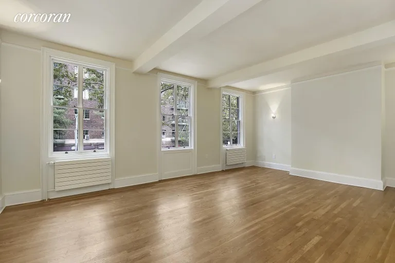 New York City Real Estate | View 473 Hudson Street, 2 | room 8 | View 9