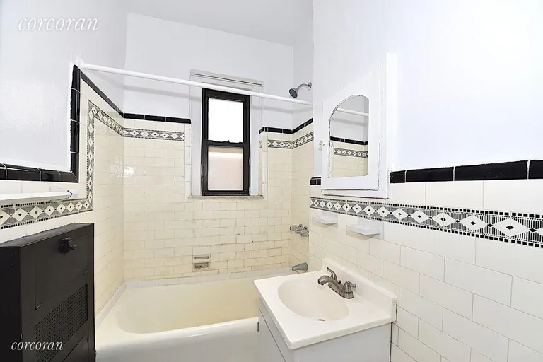 New York City Real Estate | View 25-41 30th Road, 2B | room 6 | View 7