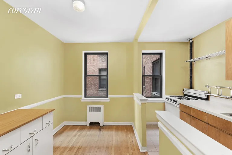 New York City Real Estate | View 25 Indian Road, 4H | room 1 | View 2