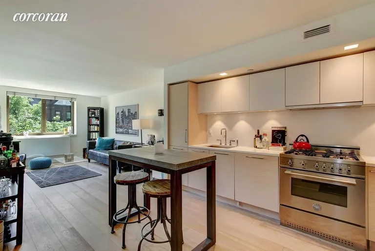 New York City Real Estate | View 101 West 87th Street, 504 | 1 Bed, 1 Bath | View 1