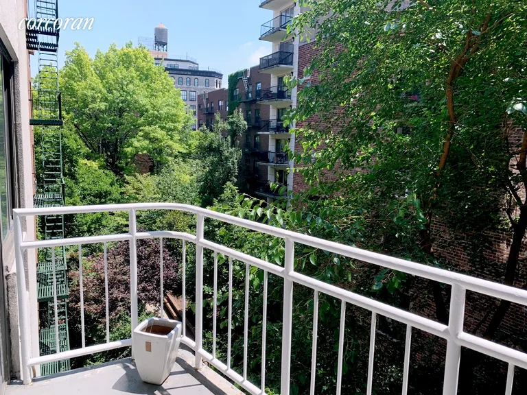 New York City Real Estate | View 164 Bank Street, 4B | room 9 | View 10