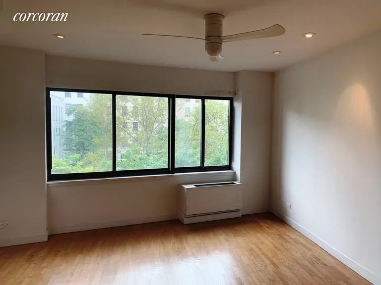 New York City Real Estate | View 164 Bank Street, 4B | room 6 | View 7