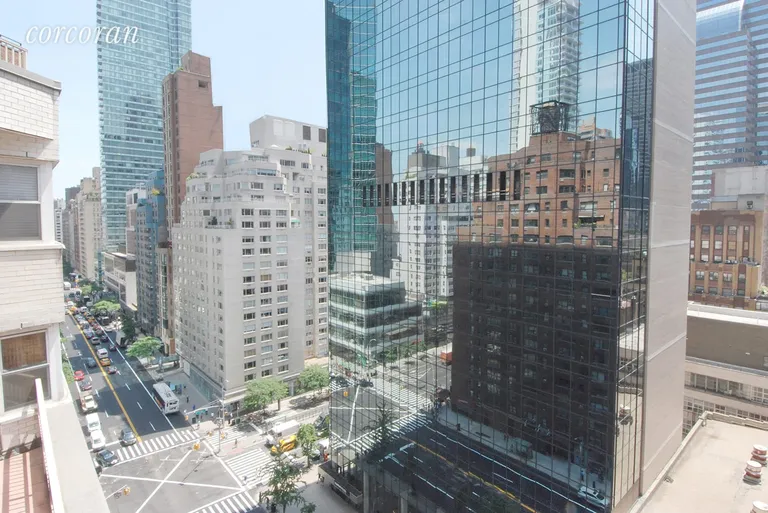 New York City Real Estate | View 153 East 57th Street, 17G | room 2 | View 3