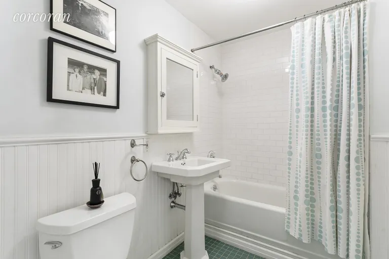 New York City Real Estate | View 467 Greenwich Street, 3 | room 8 | View 9