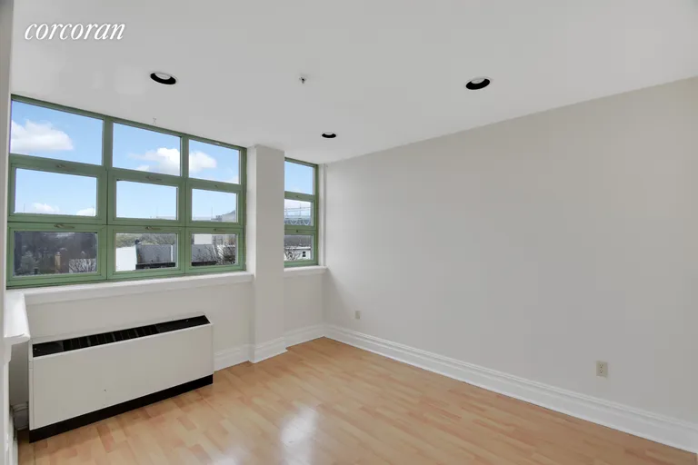New York City Real Estate | View 19-19 24th Avenue, R302 | room 3 | View 4