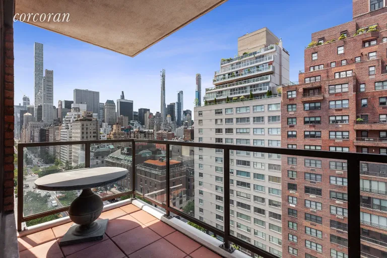 New York City Real Estate | View 715 Park Avenue, 15A | room 1 | View 2