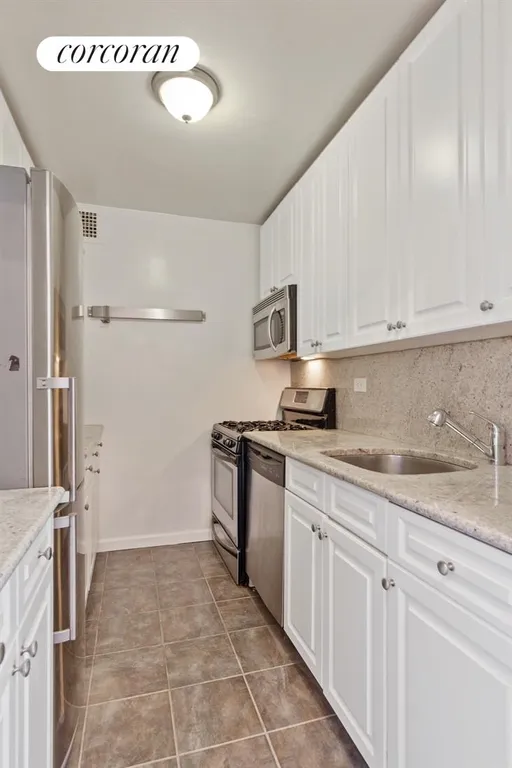 New York City Real Estate | View 165 West End Avenue, 20P | Kitchen | View 3