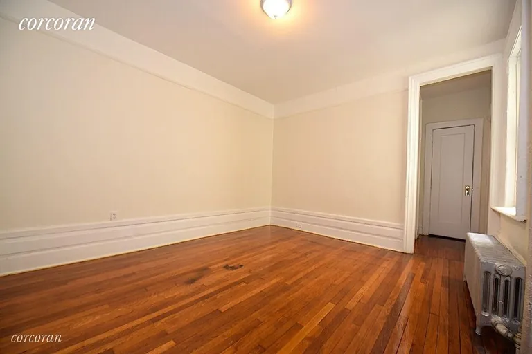 New York City Real Estate | View 30-86 32nd Street, 6 | room 4 | View 5