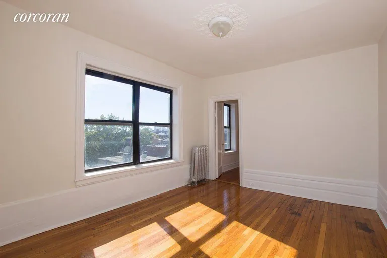 New York City Real Estate | View 30-86 32nd Street, 38 | room 3 | View 4