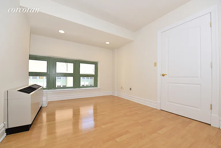 New York City Real Estate | View 19-19 24th Avenue, L402 | room 5 | View 6