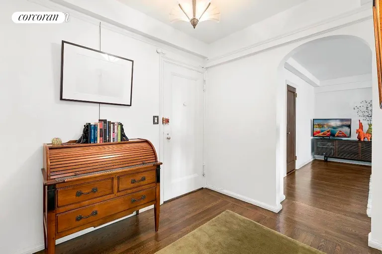 New York City Real Estate | View 302 West 12th Street, 5D | Foyer | View 4