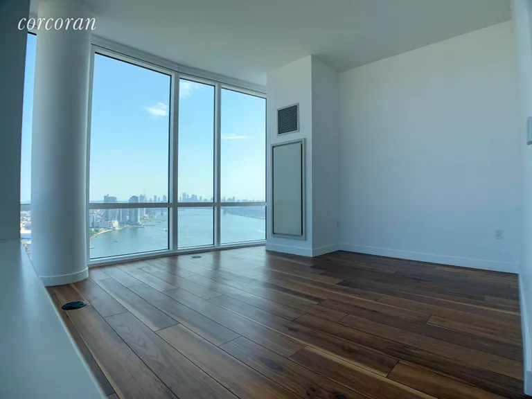 New York City Real Estate | View 21 India Street, 39D | room 5 | View 6