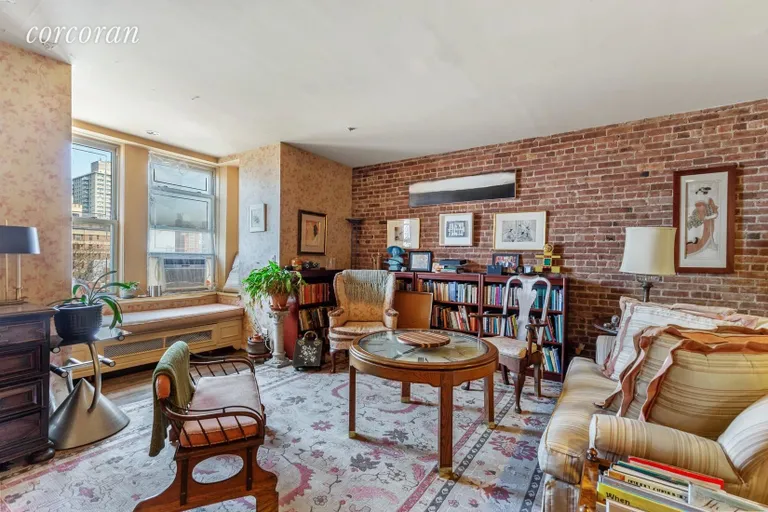 New York City Real Estate | View 60 Pineapple Street, 7C | 2 Beds, 1 Bath | View 1