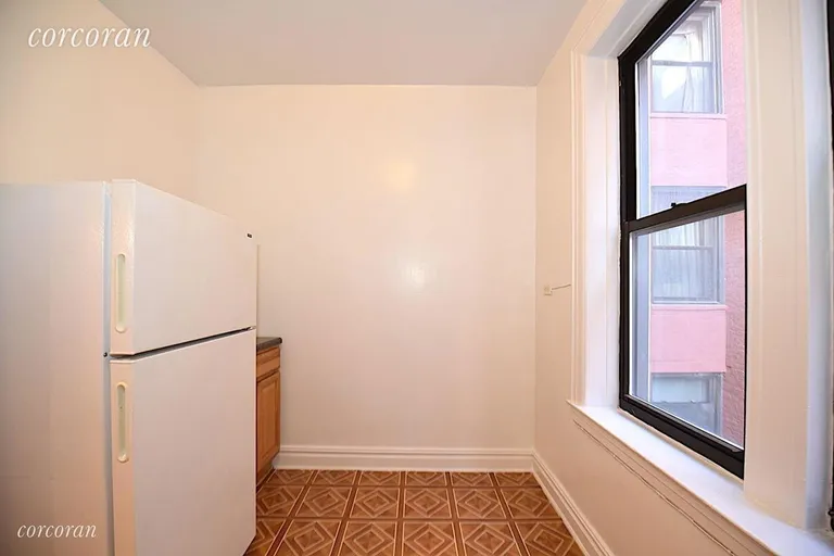 New York City Real Estate | View 25-20 42nd Street, 5B | room 7 | View 8