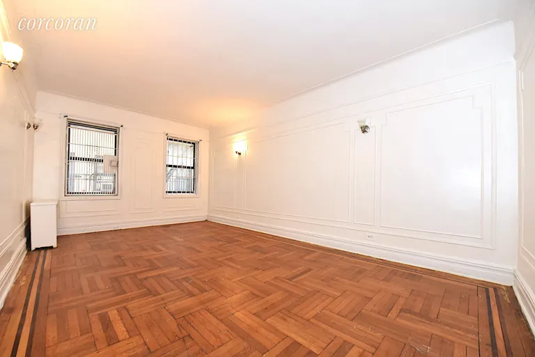 New York City Real Estate | View 655 Pelham Parkway North, 3P | 1 Bed, 1 Bath | View 1