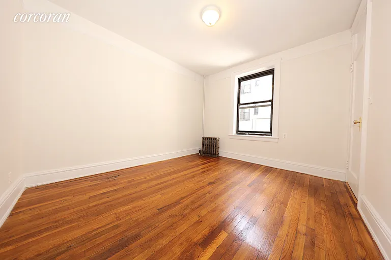 New York City Real Estate | View 32-02 34th Avenue, 6B | room 4 | View 5