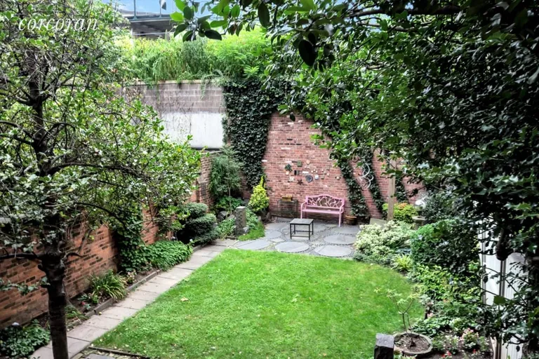 New York City Real Estate | View 12 Monroe Place, 1 | Exclusive Garden | View 8