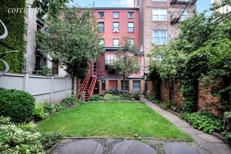 New York City Real Estate | View 12 Monroe Place, 1 | room 8 | View 9