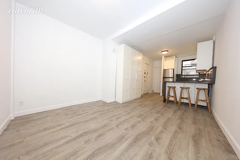 New York City Real Estate | View 301 East 95th Street, 4C | 1 Bed, 1 Bath | View 1