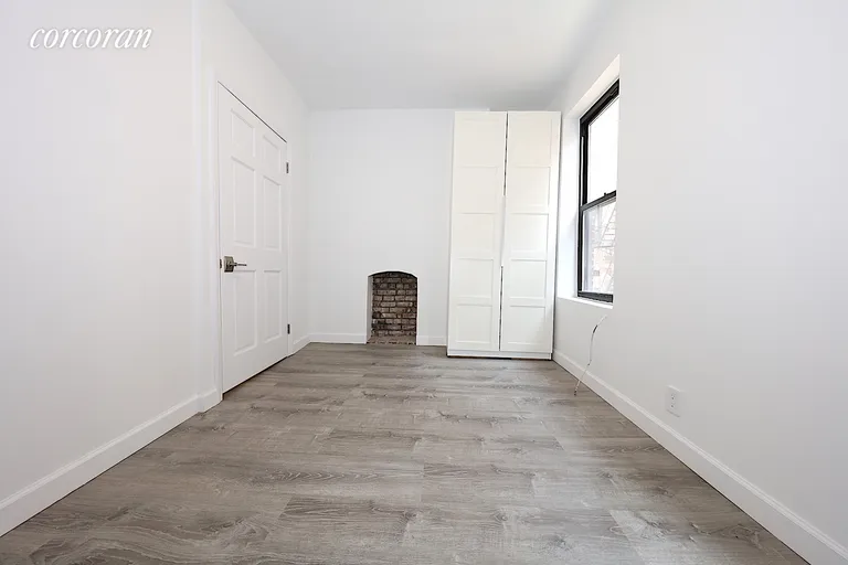 New York City Real Estate | View 301 East 95th Street, 4C | room 7 | View 8