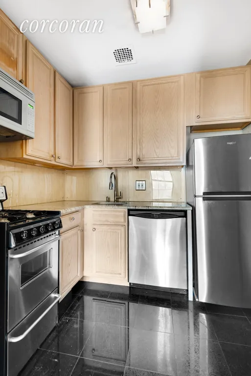 New York City Real Estate | View 219 West 14th Street, 3-F | room 3 | View 4